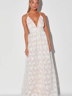 Lulu’s White Lace Maxi Dress NWT Backless Boho Bridal Gown Women’s X-Small